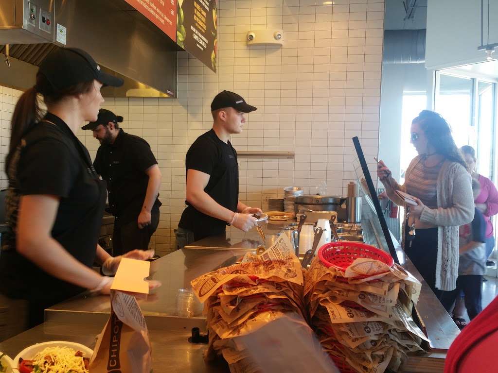 Chipotle Mexican Grill | 11129 W Lincoln Hwy, Frankfort, IL 60423, USA | Phone: (815) 464-6741