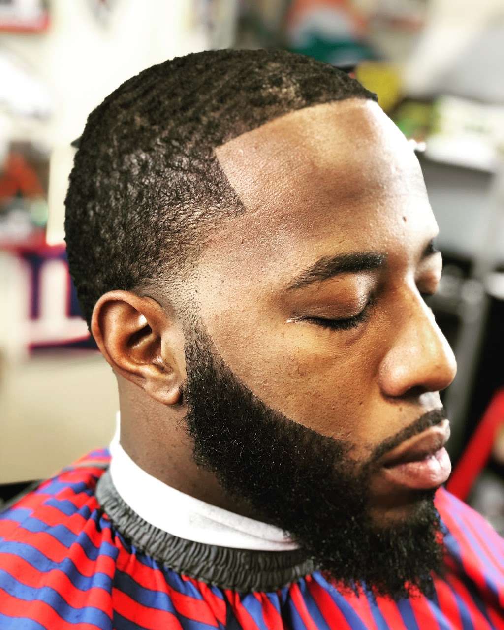 TipTha Barber@ Tips Barbershop | 2403 S Troy Ct, Aurora, CO 80014, United States | Phone: (303) 524-0970