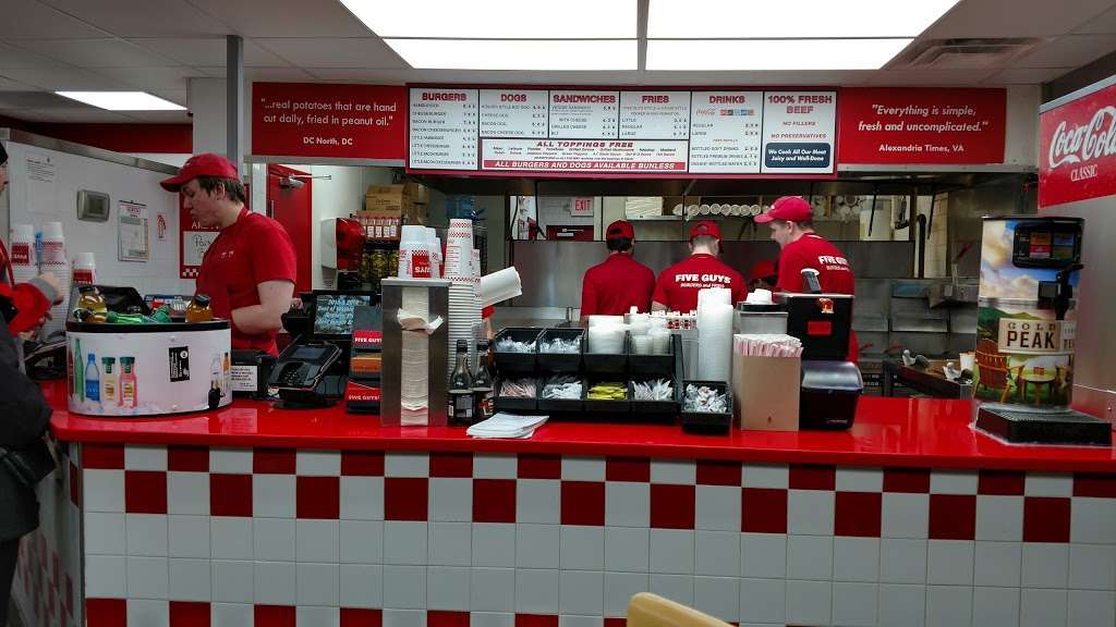 Five Guys | 6541 Backlick Rd, Springfield, VA 22150, USA | Phone: (703) 913-1337