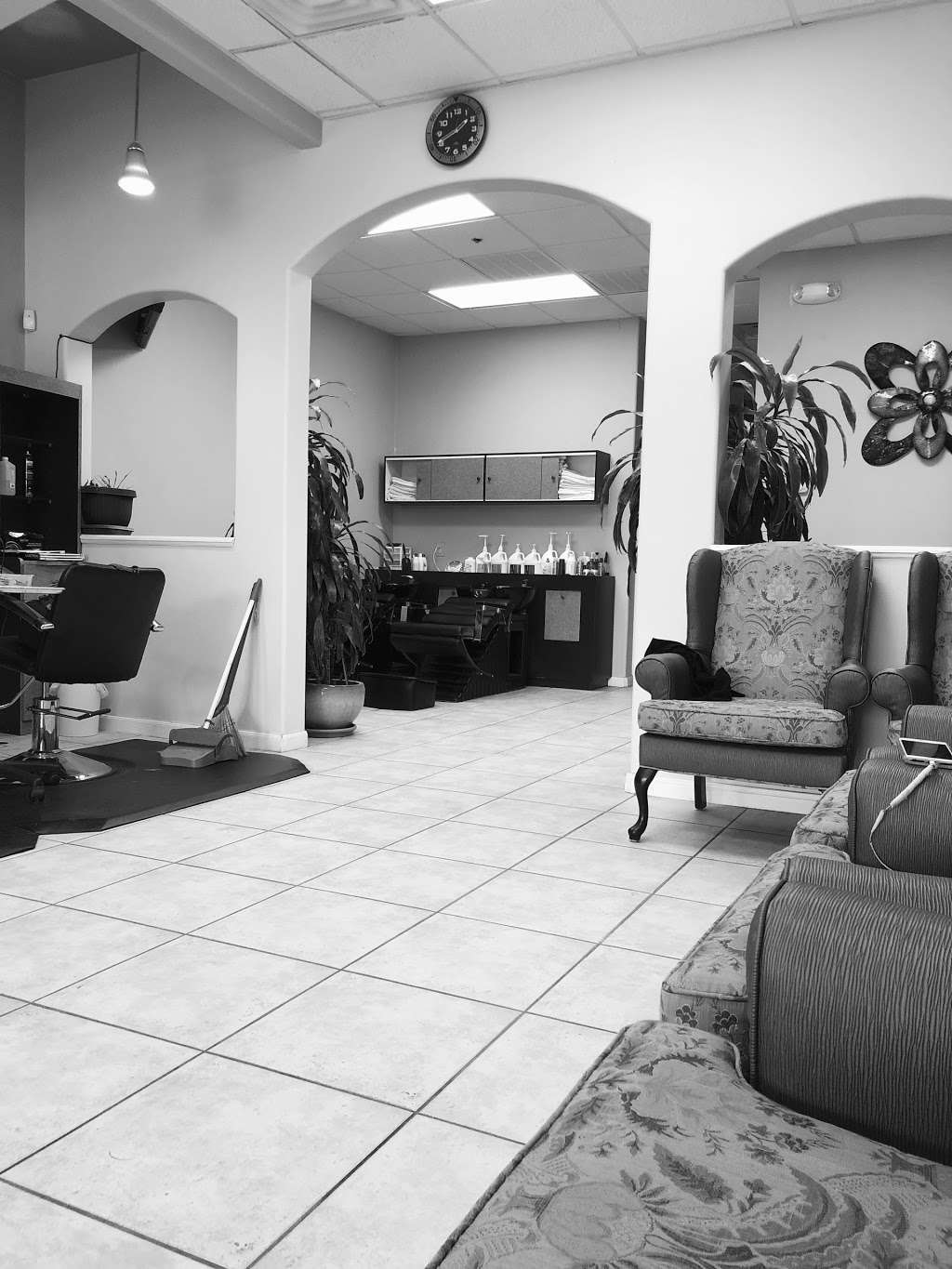 First Impression Hair Specialist | 1130 Broadway St, Pearland, TX 77581 | Phone: (281) 482-7797