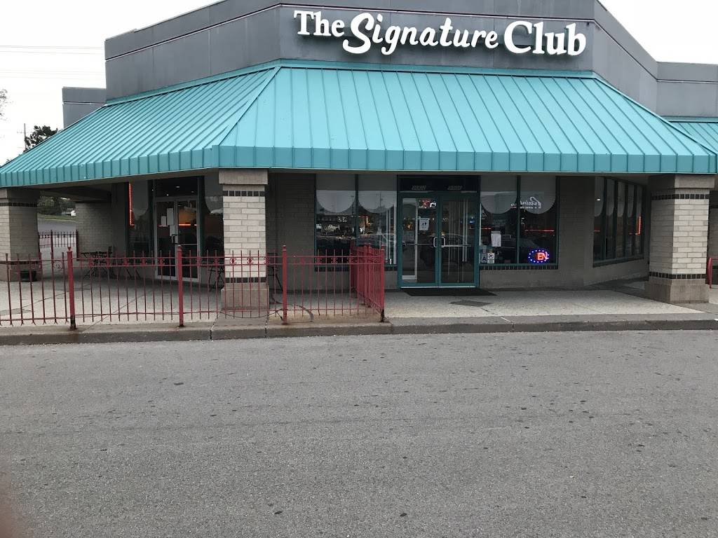 The Signature Club | 9002 Overland Plaza, Overland, MO 63114 | Phone: (314) 222-8966