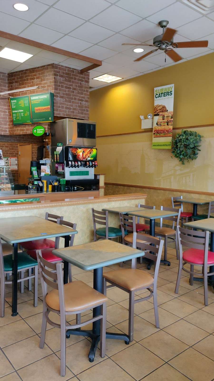 Subway Restaurants | 824 PA-100, Bechtelsville, PA 19505, USA | Phone: (610) 367-7628