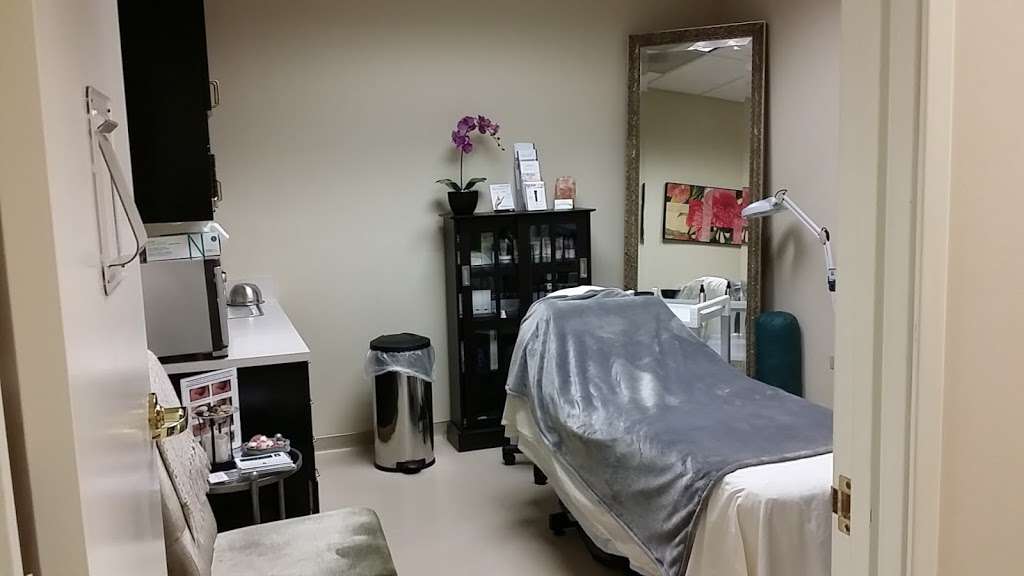 Dr. Lin Skincare Institute - Oxnard | 1801 Solar Dr #150, Oxnard, CA 93030 | Phone: (818) 906-6900