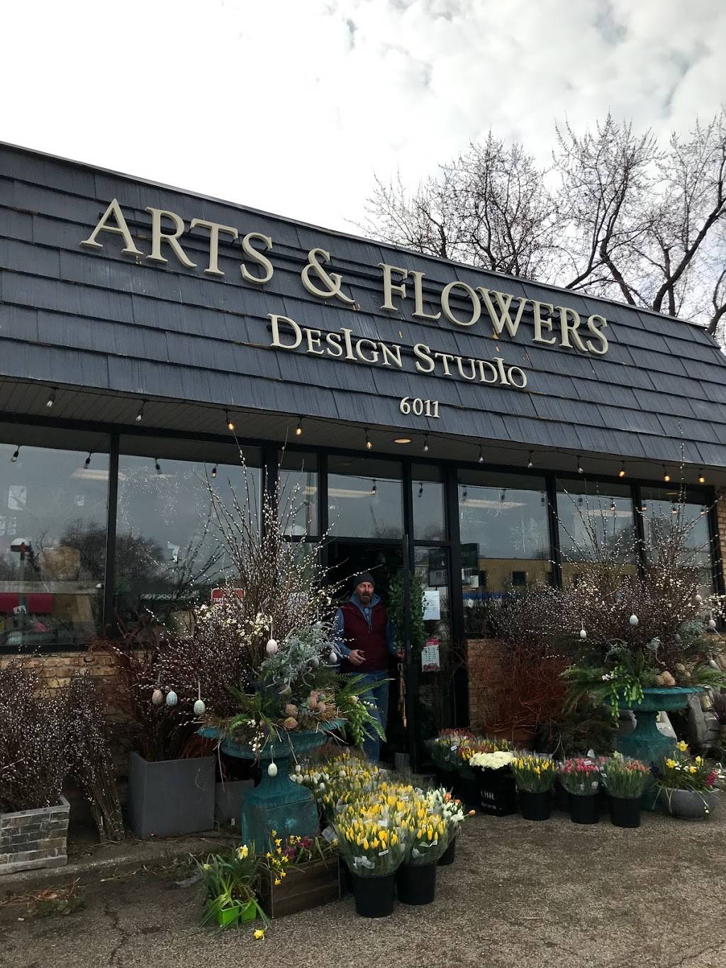 Arts & Flowers Inc | 6011 Excelsior Blvd, Minneapolis, MN 55416, USA | Phone: (952) 920-8415