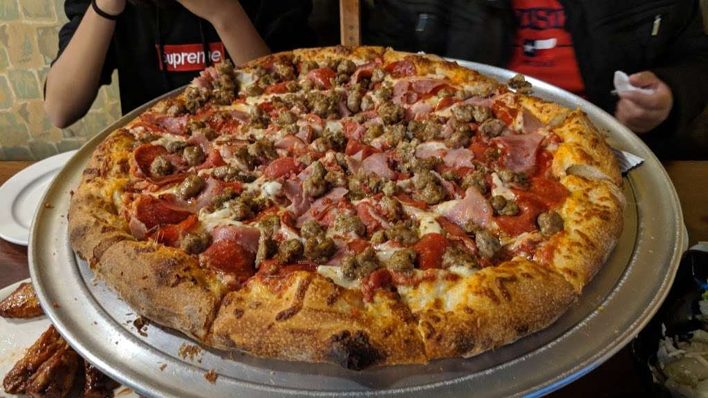 Fratellos Pizza & Pasta | Upland, CA 91784, USA | Phone: (909) 981-0200