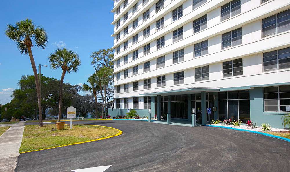 Lakeview Tower Apartments | 745 Ave A SW, Winter Haven, FL 33880, USA | Phone: (863) 293-5888