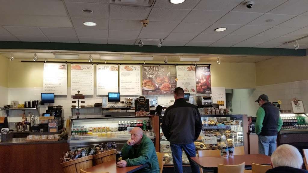 Einstein Bros. Bagels | 625 S County Farm Rd, Wheaton, IL 60187 | Phone: (630) 871-9888