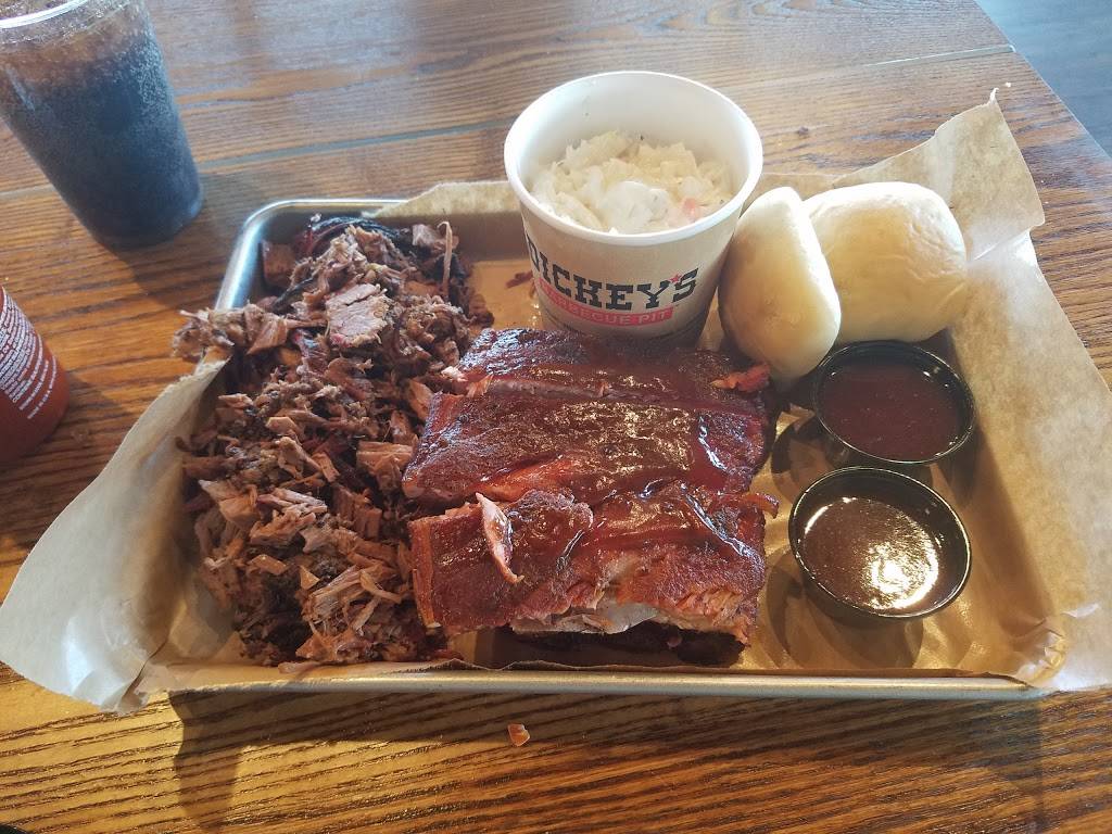 Dickeys Barbecue Pit | 2748 S Alma School Rd, Mesa, AZ 85210 | Phone: (480) 438-6666