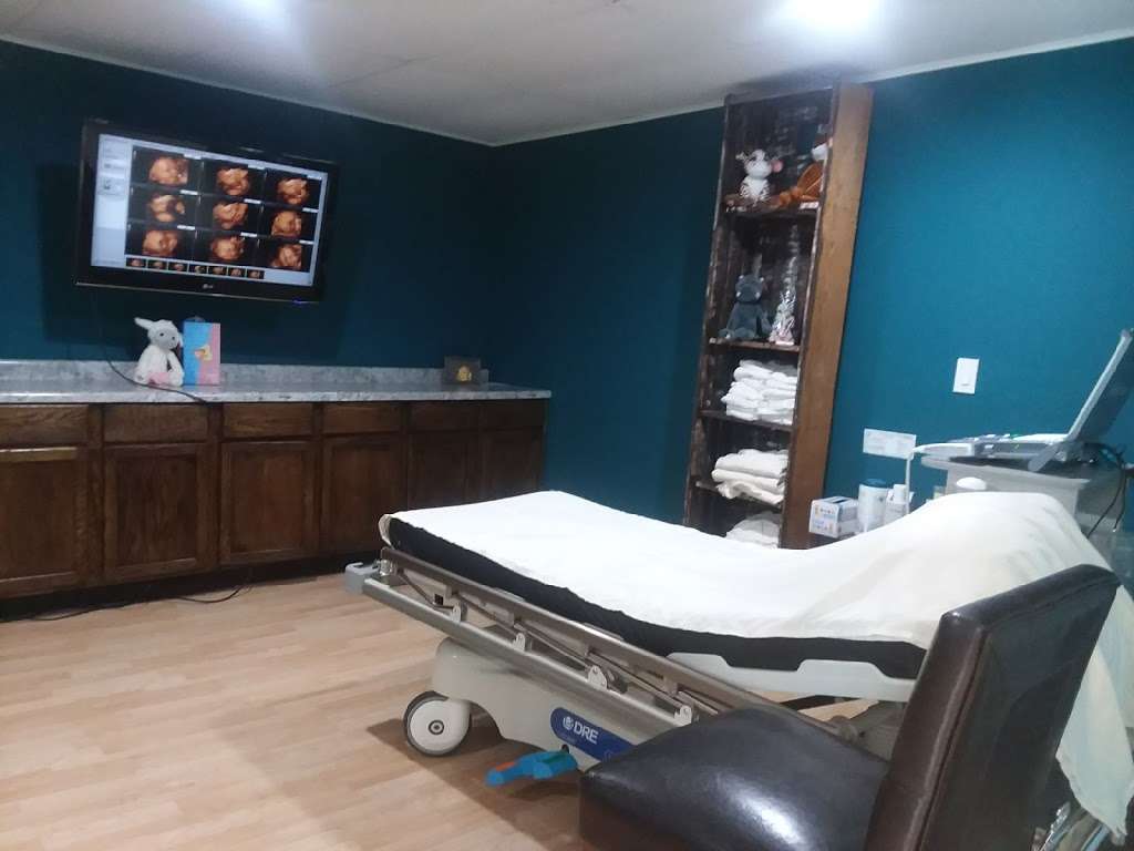 1st Glimpse 3d/4d Ultrasound, LLC | 4004 N Campbell St #6, Valparaiso, IN 46385 | Phone: (219) 315-1315