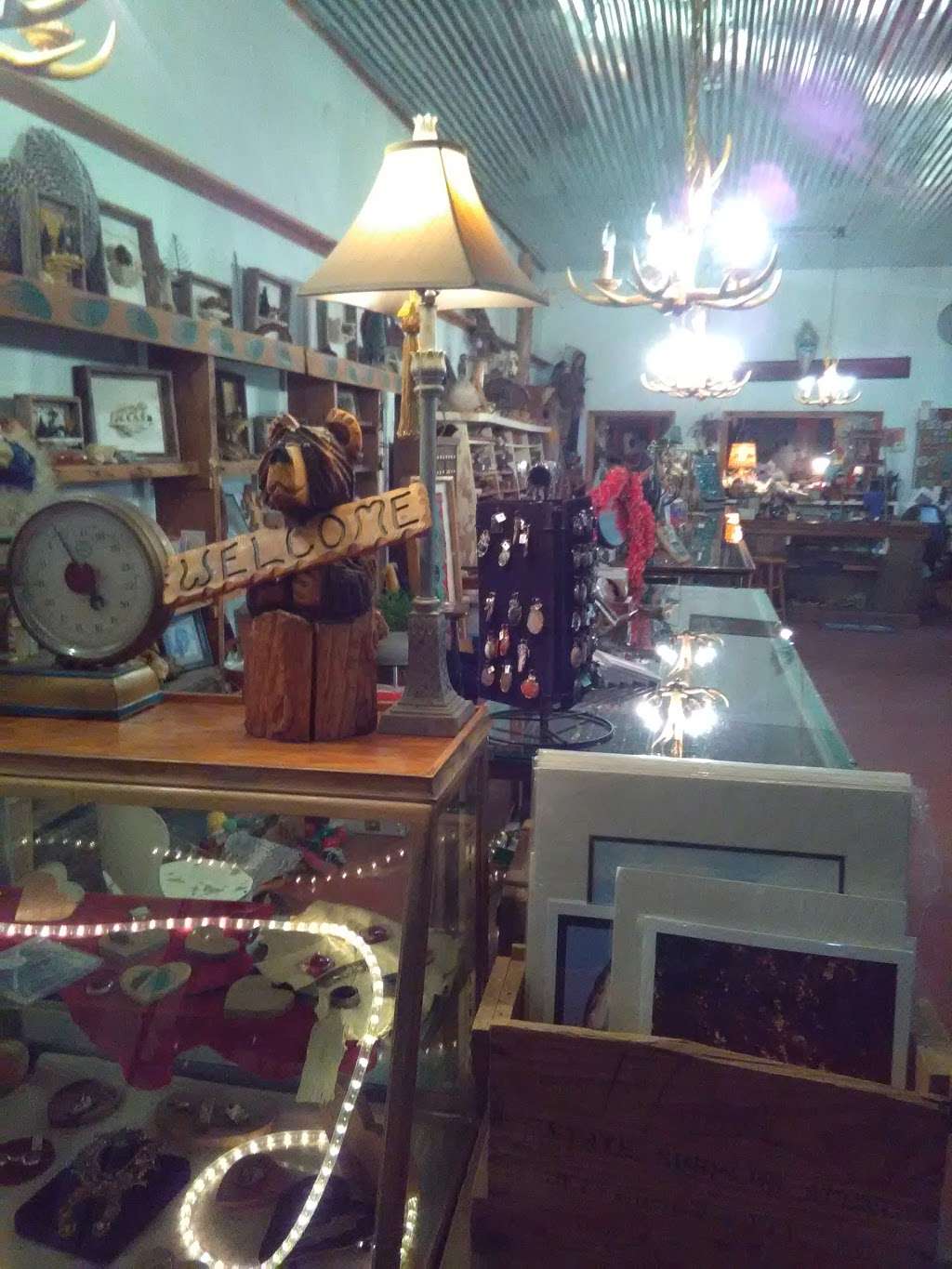 Three Trails Trading Post | 11022 E Winner Rd, Independence, MO 64052, USA | Phone: (816) 252-5622