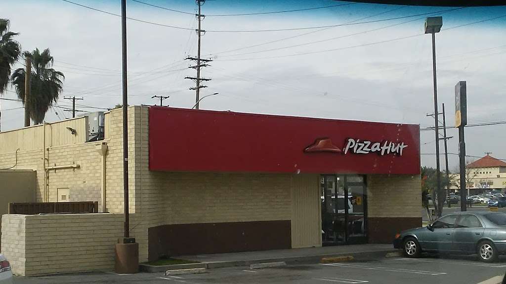 Pizza Hut | 11006 Rosecrans Ave, Norwalk, CA 90650, USA | Phone: (562) 863-4466