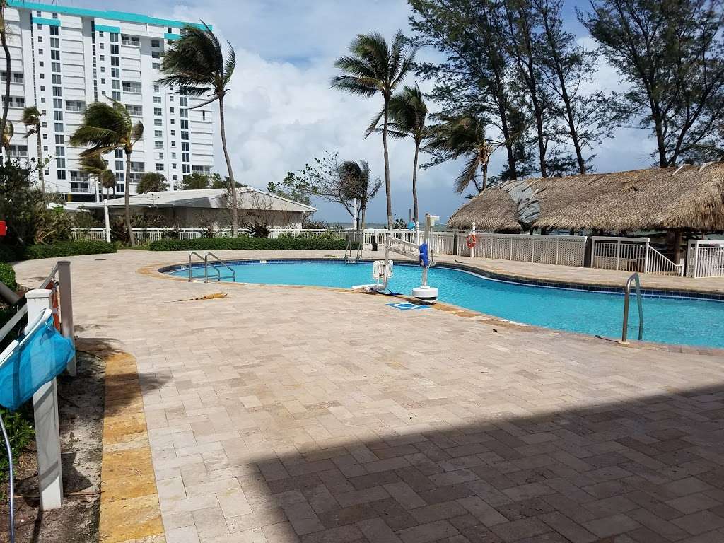 Wyndham Royal Vista | 1110 S Ocean Blvd, Pompano Beach, FL 33062, USA | Phone: (954) 233-7500