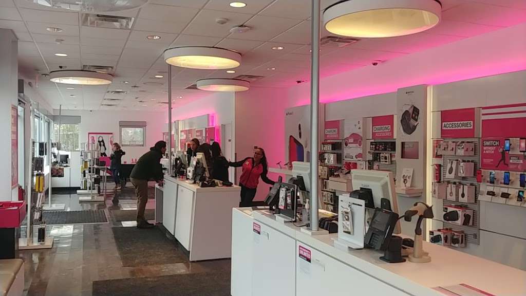 T-Mobile | 1380 Boston Post Rd, Larchmont, NY 10538, USA | Phone: (914) 834-7208