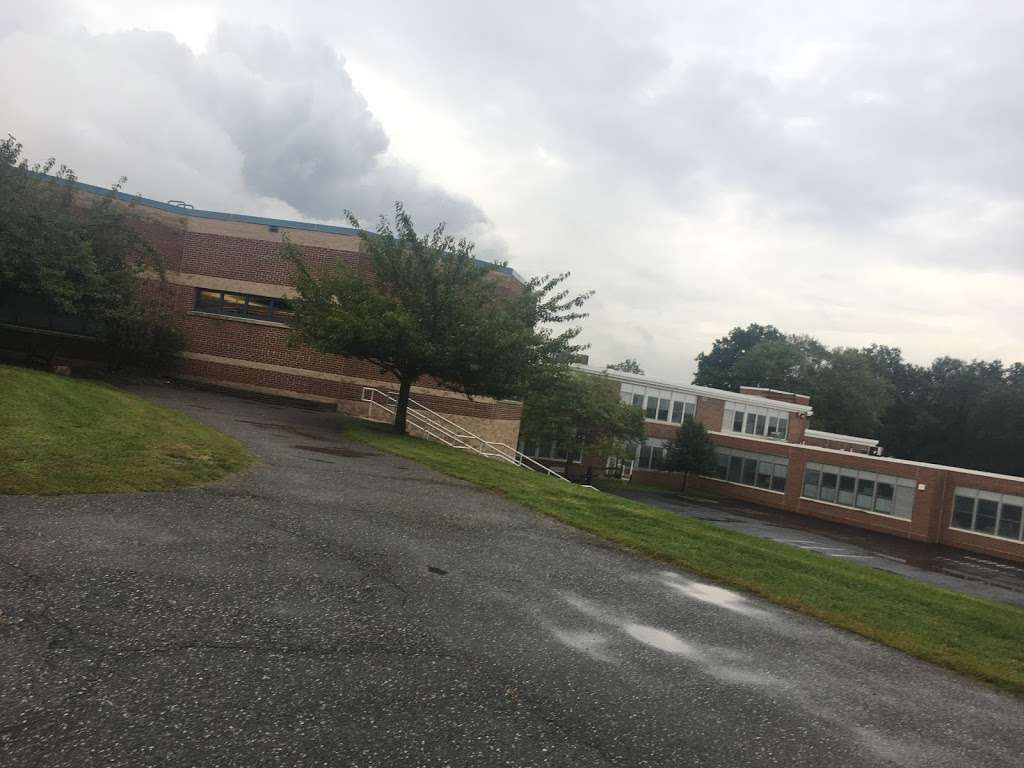 Hillside Elementary School | 98 Belmont Dr, Livingston, NJ 07039, USA | Phone: (973) 535-8000