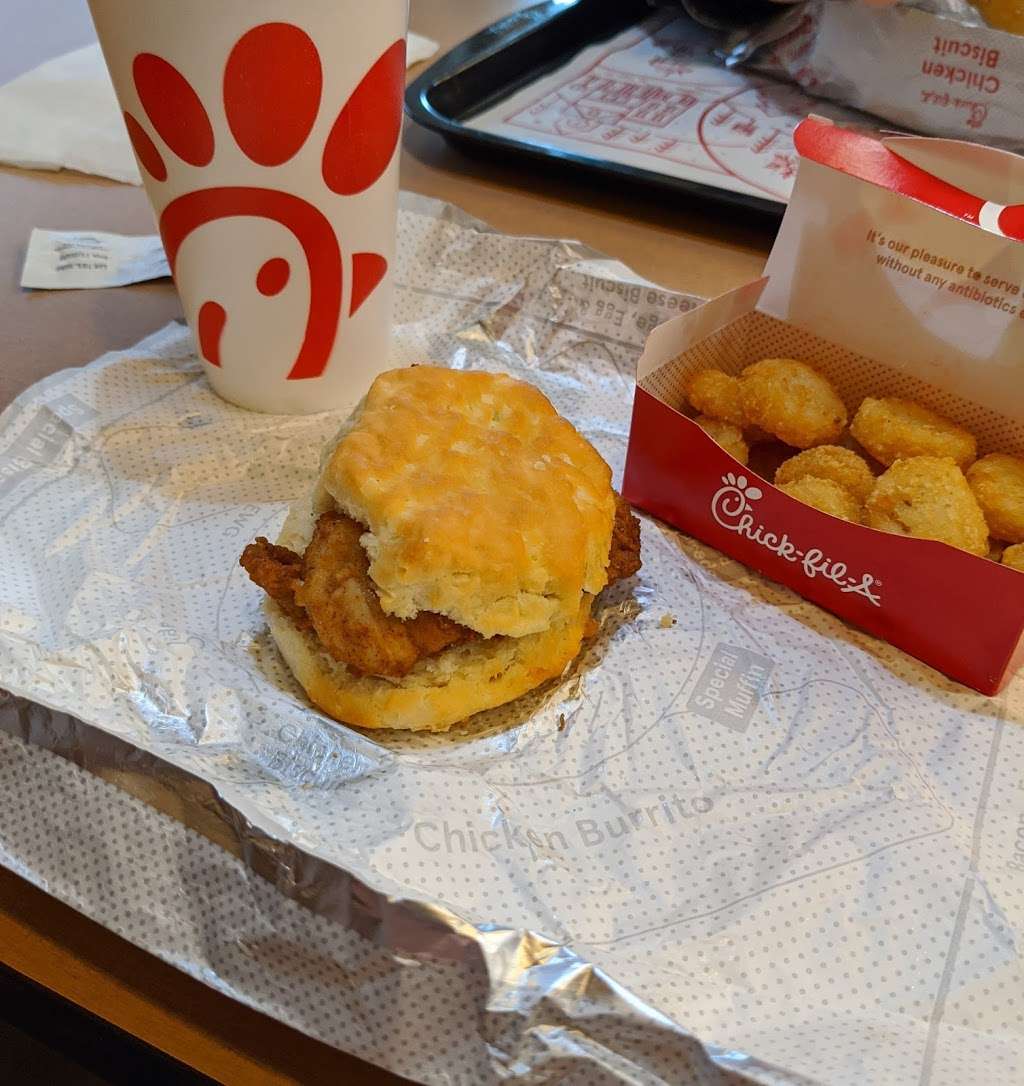 Chick-fil-A | 815 England St, Ashland, VA 23005, USA | Phone: (804) 798-9008