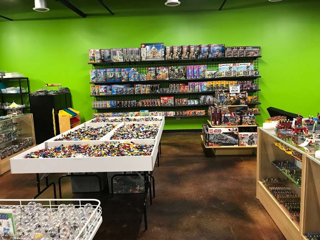 Bricks & Minifigs | 9200, 20649 W Renwick Rd, Crest Hill, IL 60403, USA | Phone: (815) 582-4220