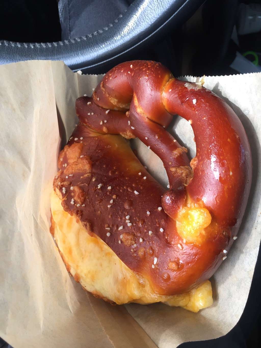 Gnarly Knots Pretzel Company | 100 W St Charles Rd, Lombard, IL 60148, United States | Phone: (630) 376-6188