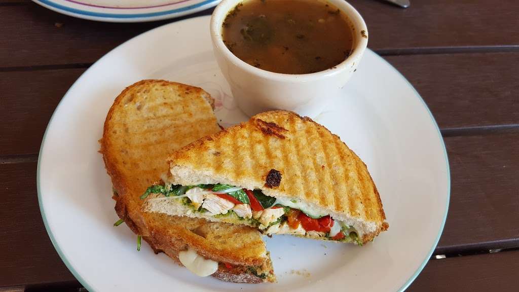 Be Well Bakery And Cafe | 2651 Huntingdon Pike, Huntingdon Valley, PA 19006, USA | Phone: (215) 938-8638