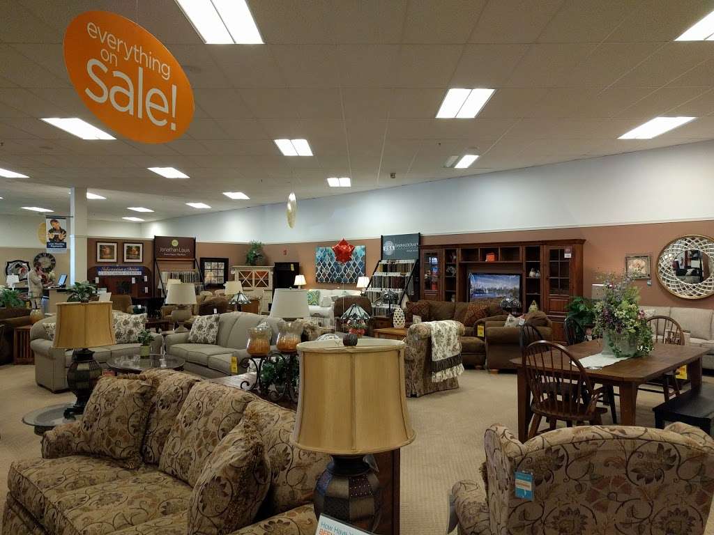 Raymour & Flanigan Furniture and Mattress Store | 150 Trotters Way, Freehold Township, NJ 07728, USA | Phone: (732) 252-0065