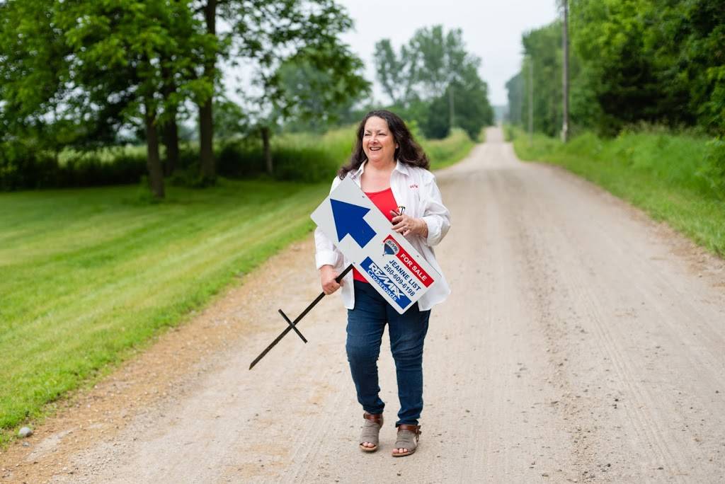 Jeanne List - Hoosier Heartland Team at RE/MAX Crossroads | 7127 Homestead Rd, Fort Wayne, IN 46814, USA | Phone: (260) 609-6198