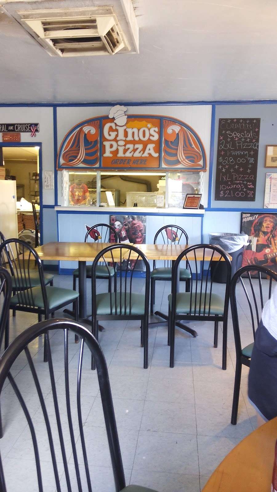 Ginos Pizza | 6420 S Central Ave, Phoenix, AZ 85042, USA | Phone: (602) 268-3341