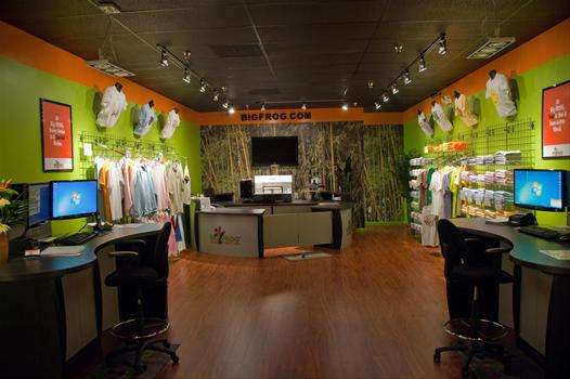 Big Frog Custom T-Shirts & More of the Park Cities | 8611 Hillcrest Ave #185, Dallas, TX 75225, USA | Phone: (469) 904-4100