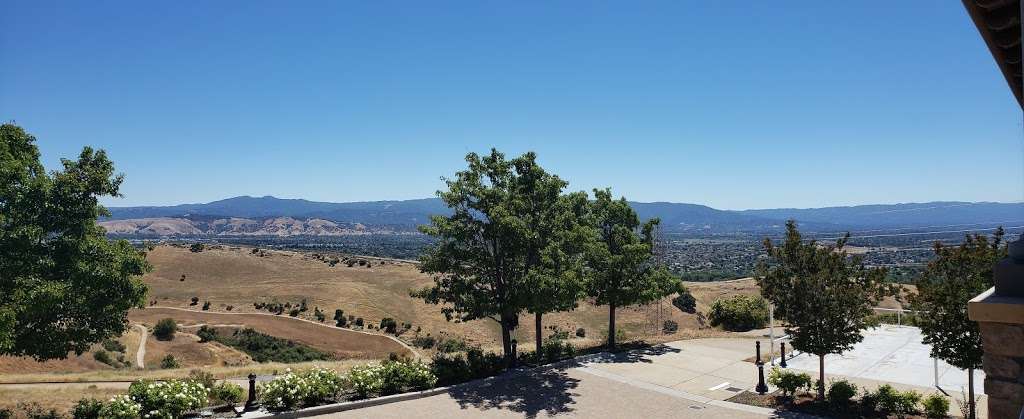The Ranch Restaurant | 4601 Hill Top View Ln, San Jose, CA 95138, USA | Phone: (408) 270-0557