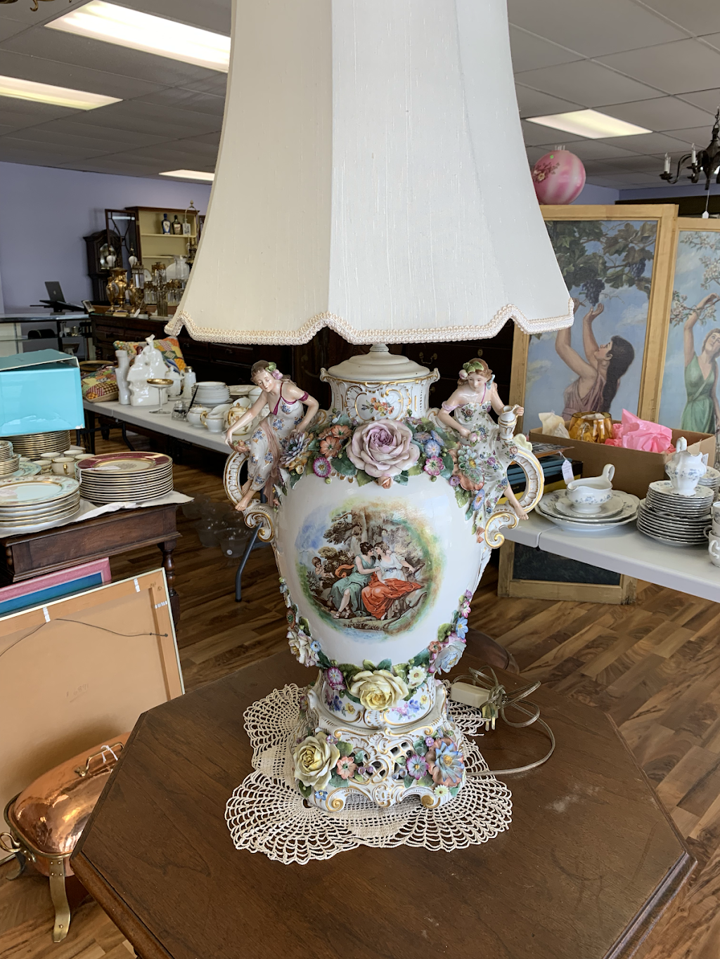 Toledo Antique Mall | 4725 Woodville Rd #3, Northwood, OH 43619, USA | Phone: (419) 913-7585