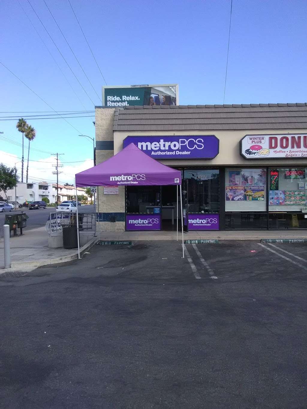 Metro by T-Mobile | 7550 Tampa Ave Ste A, Reseda, CA 91335 | Phone: (888) 863-8768