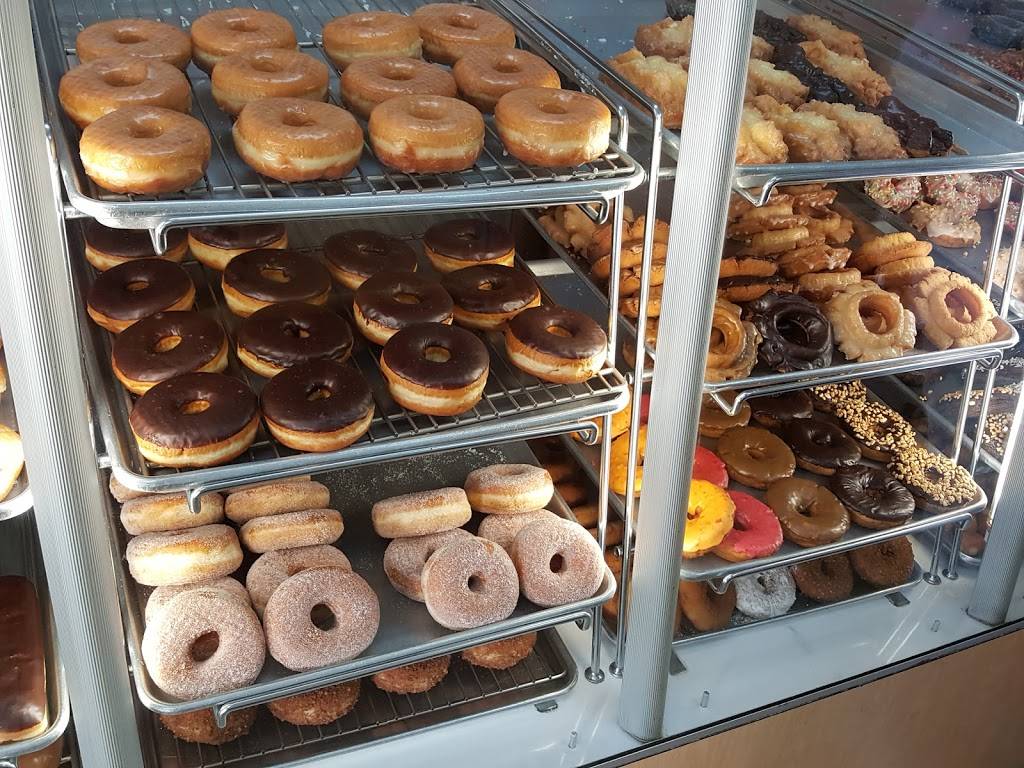 Ace Donut | 14474 Culver Dr, Irvine, CA 92604, USA | Phone: (949) 857-2332