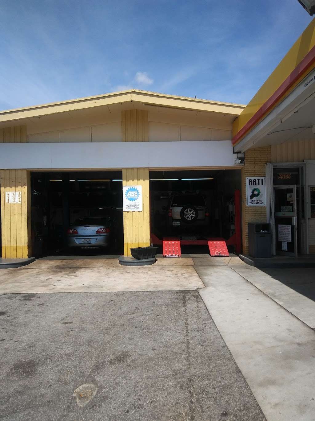 Shell | 5305 NW 36th St, Miami Springs, FL 33166 | Phone: (305) 821-3486