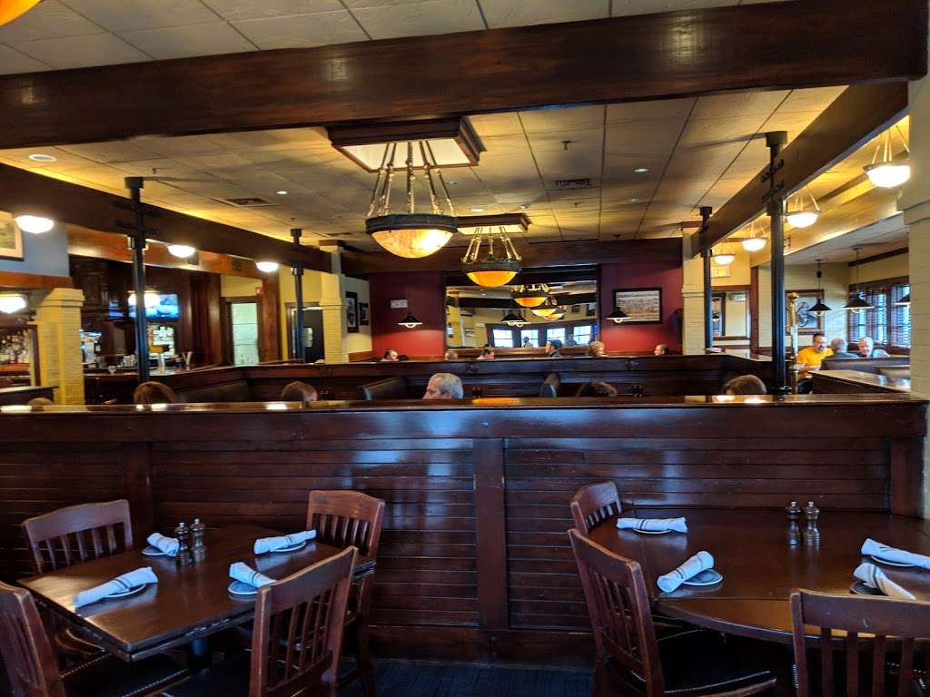 Joes American Bar & Grill | 466 King St, Franklin, MA 02038, USA | Phone: (508) 553-9313
