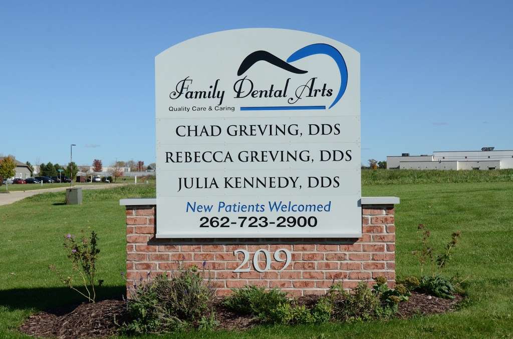 Family Dental Arts | 209 Commerce Ct, Elkhorn, WI 53121, USA | Phone: (262) 723-2900