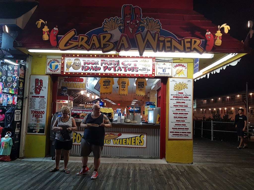 Grab A Wiener | 4000 Boardwalk, Wildwood, NJ 08260, USA | Phone: (609) 770-8619