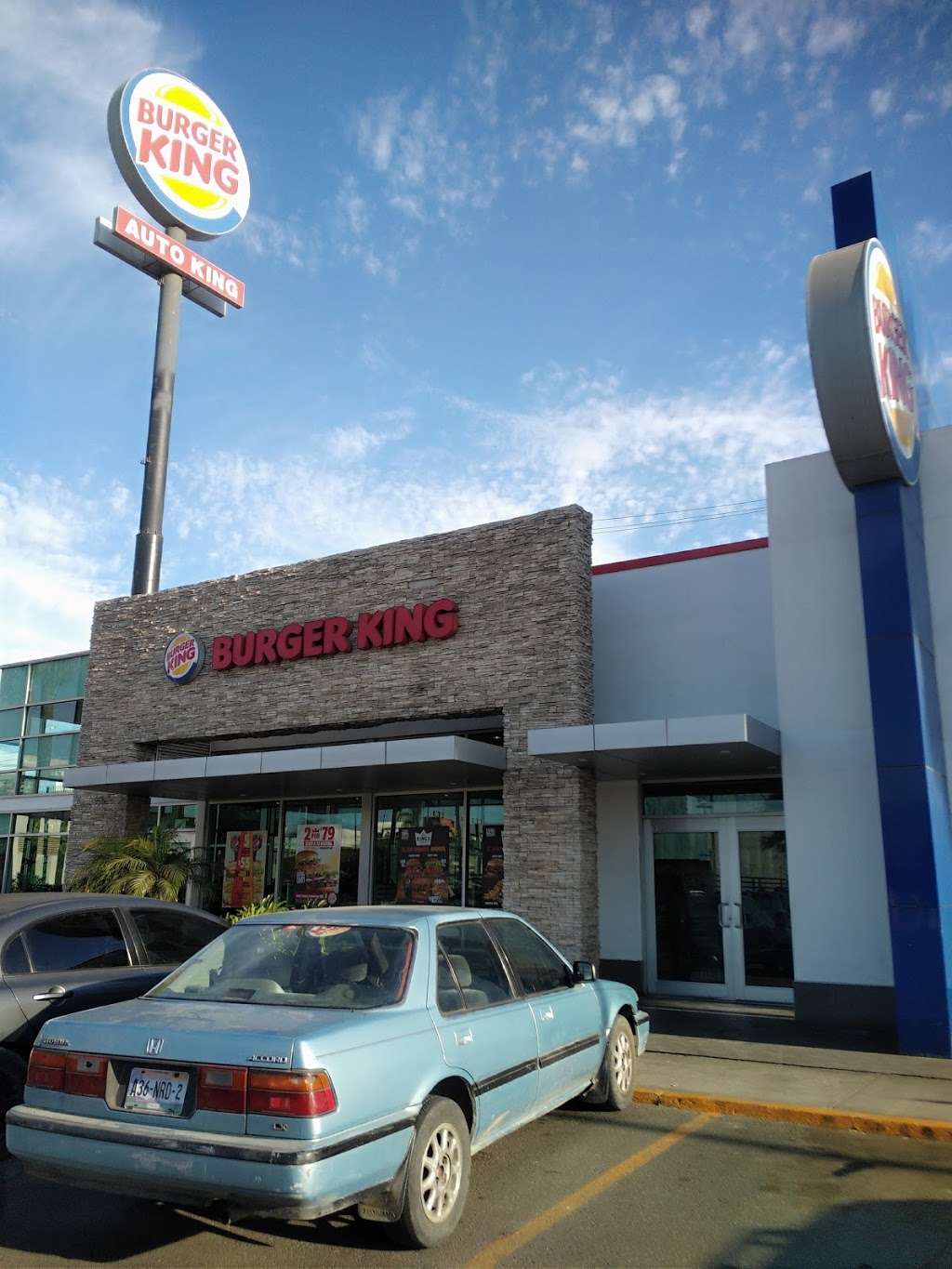 Burger King LOMA BONITA | Boulevard, Privada Agua Azul 7200, Loma Bonita, 22604 Tijuana, B.C., Mexico | Phone: 55 5255 5241