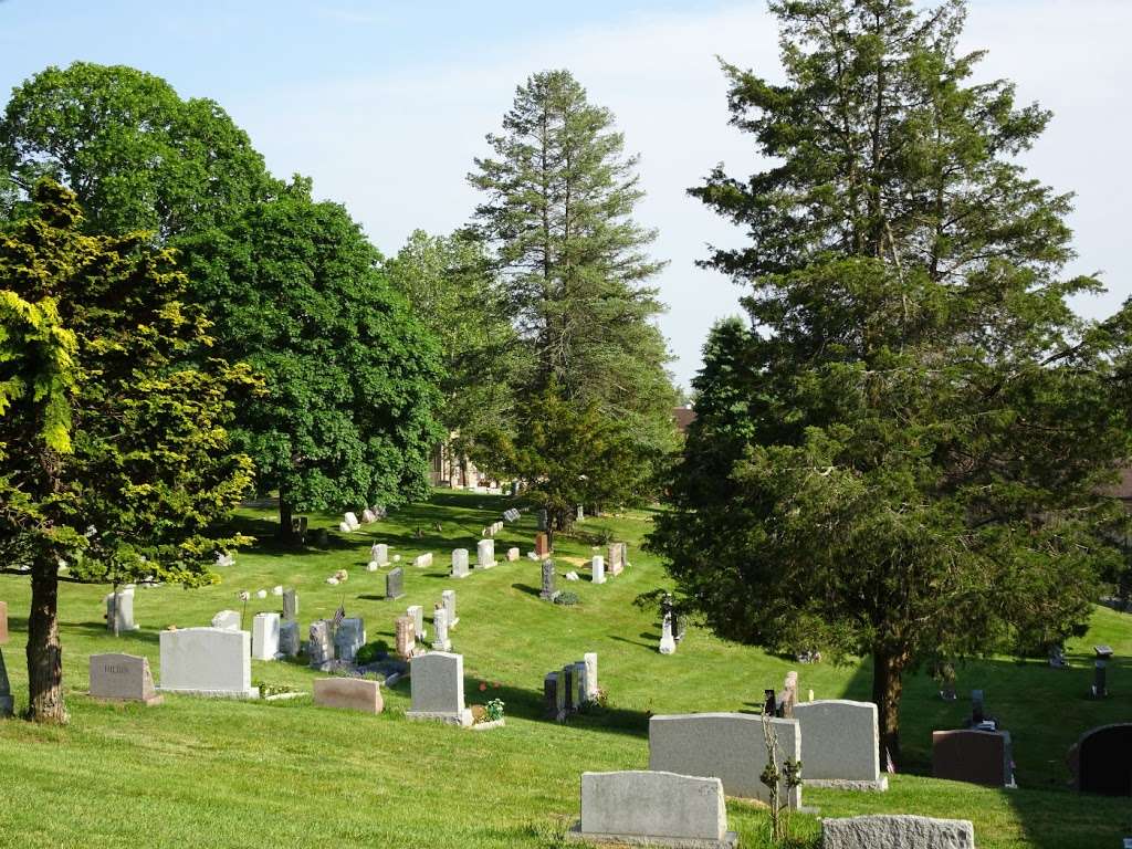 Holmdel Cemetery | 900 Holmdel Rd, Holmdel, NJ 07733, USA | Phone: (732) 946-9393