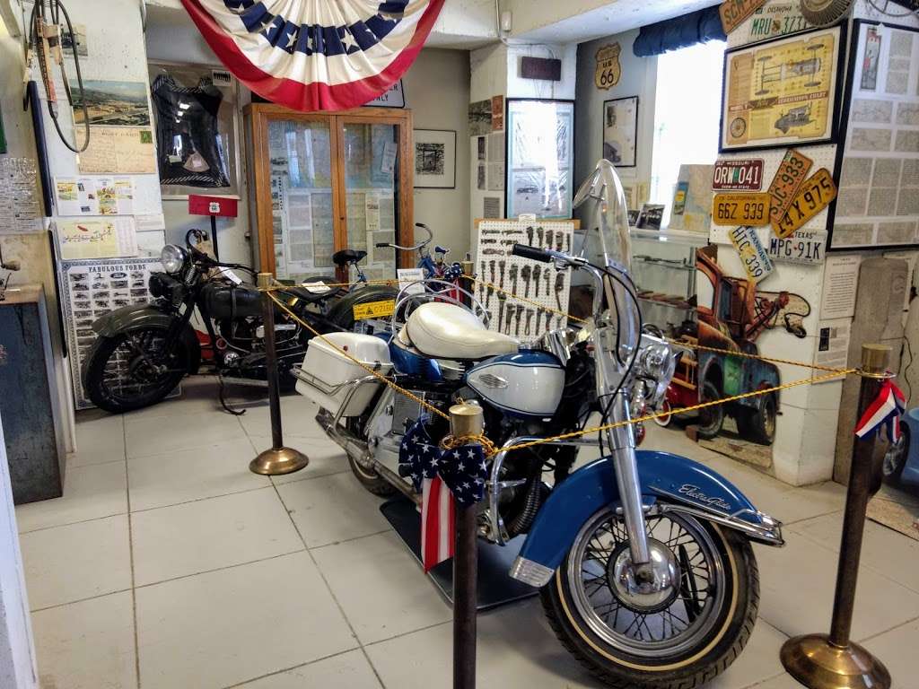 Route 66 Mother Road Museum, 681 N 1st Ave, Barstow, CA 92311, USA