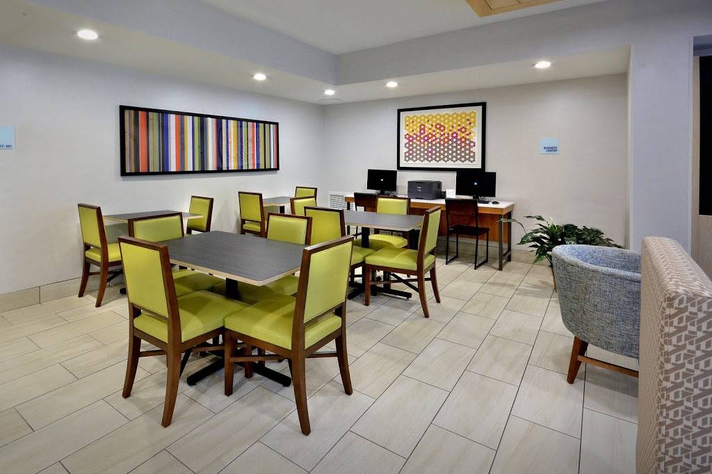 Holiday Inn Express Durham | 2516 Guess Rd, Durham, NC 27705, USA | Phone: (919) 313-3244