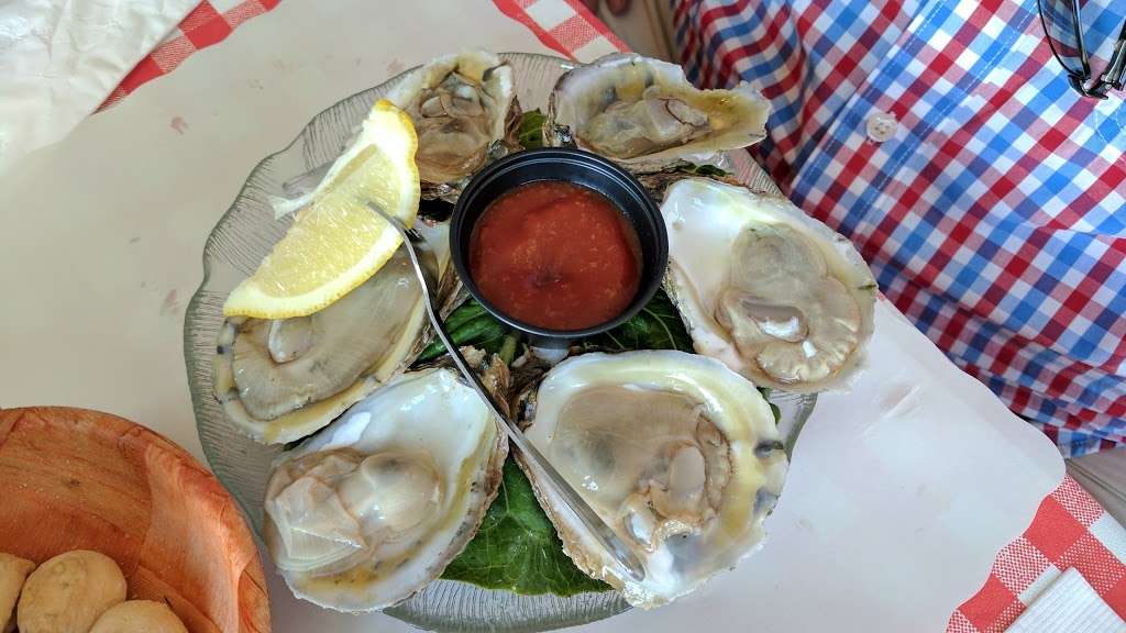 Oyster Creek Inn Restaurant And Boat Bar | 41 Oyster Creek Rd, Leeds Point, NJ 08220 | Phone: (609) 652-8565