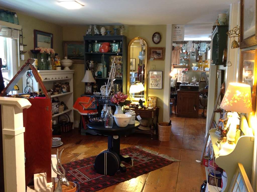 Friendship Antiques & Vintage | 3 Friendship Rd, Friendship, MD 20758 | Phone: (410) 286-5932