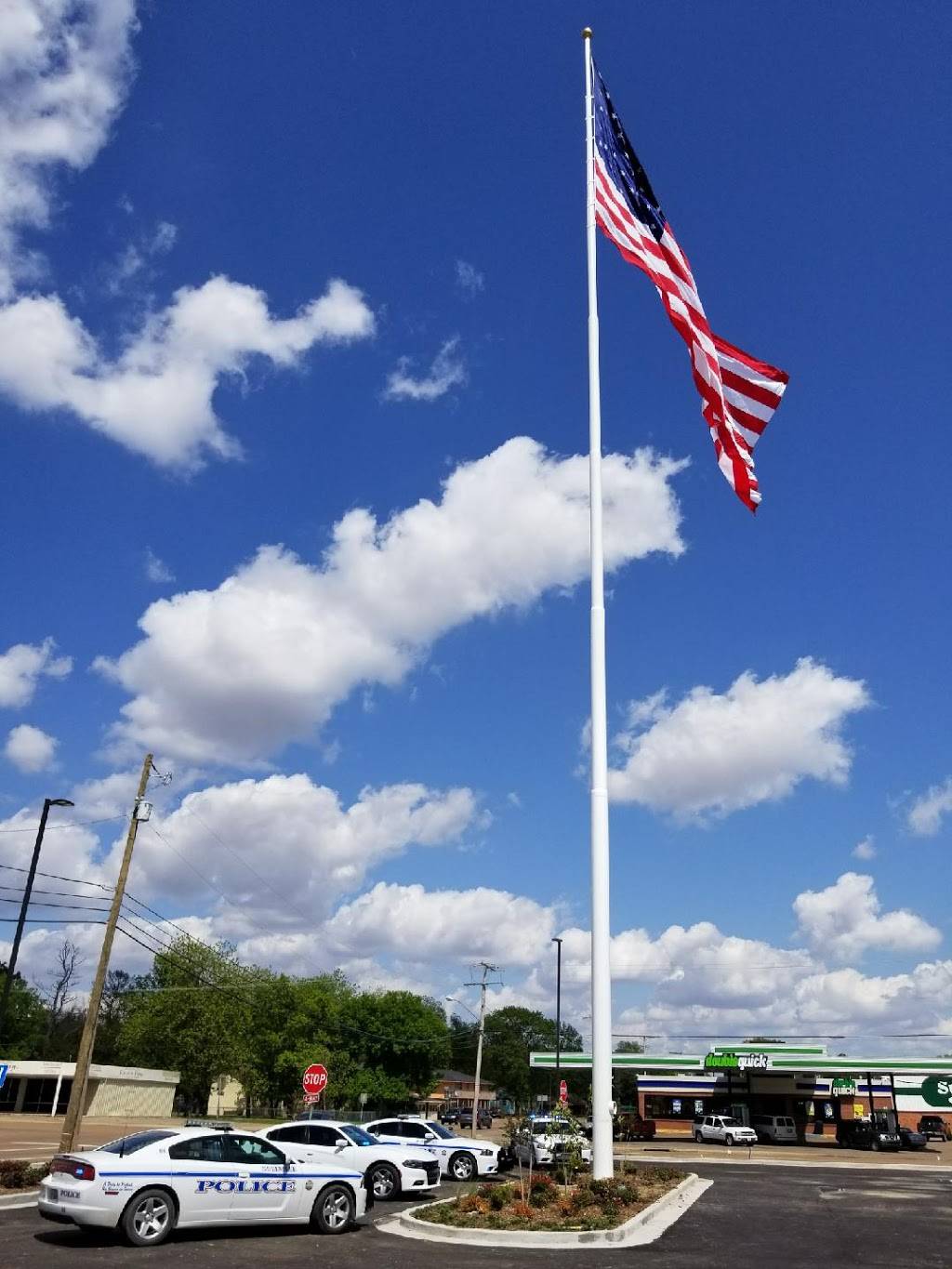 US Flag & Flagpole Supply | 3913 Cross Bend Rd, Plano, TX 75023, USA | Phone: (800) 710-9892