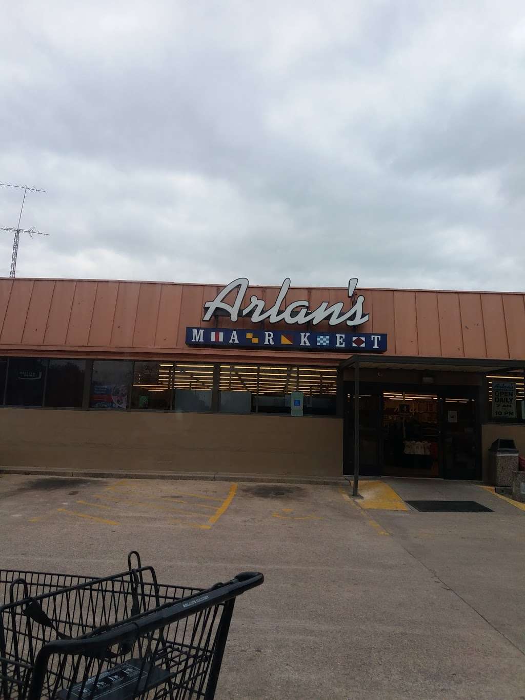 Arlans | 1401 E Washington Ave, Navasota, TX 77868, USA | Phone: (936) 825-7161