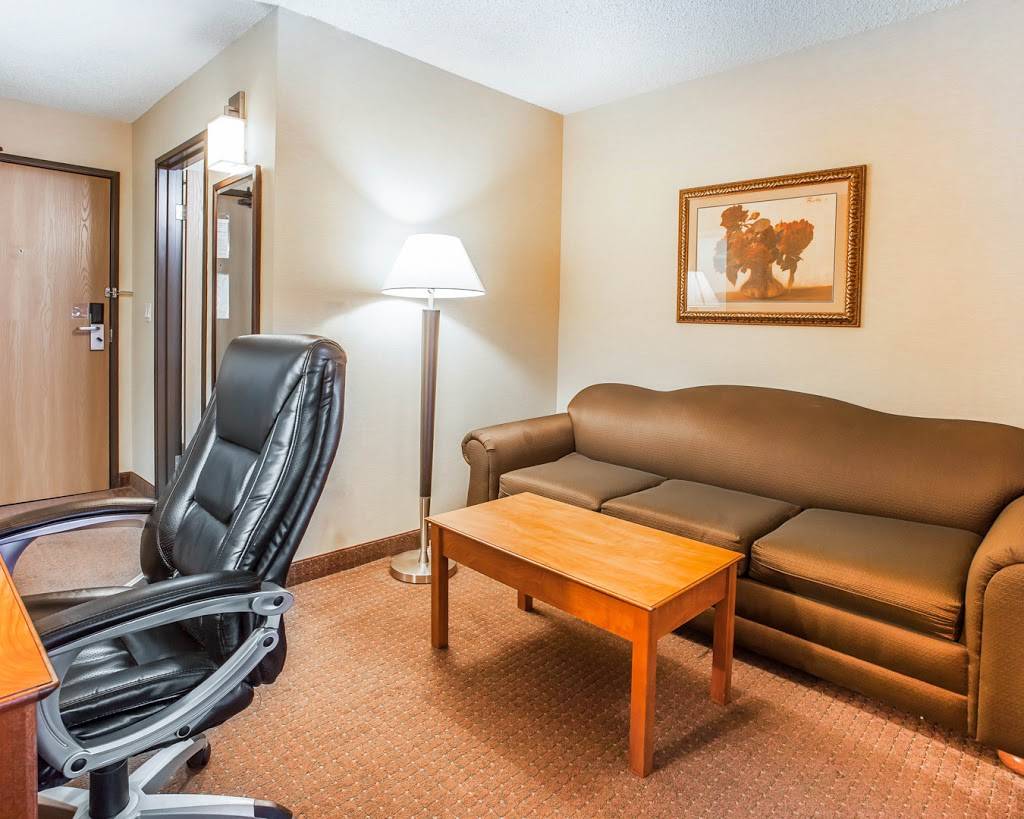 Comfort Inn & Suites Bothell - Seattle North | 1414 228th St SE, Bothell, WA 98021, USA | Phone: (425) 402-0900