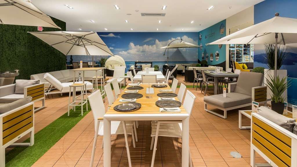 Modani Furniture Boca Raton, 7720 N Federal Hwy, Boca Raton, FL 33487