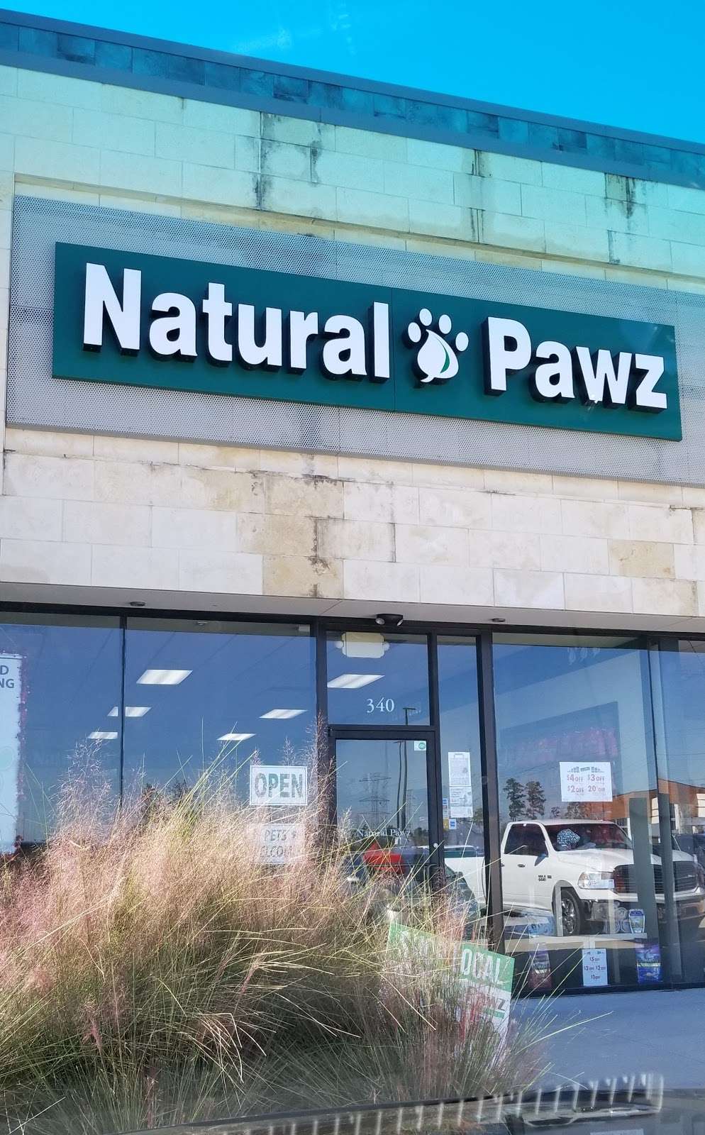 Natural Pawz - Springwoods | 2174 Spring Stuebner Rd #340, Spring, TX 77389, USA | Phone: (832) 458-0611