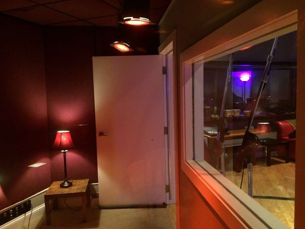 The Static Shack-Alan Johnson Recording | 5763 Park Plaza Ct, Indianapolis, IN 46220 | Phone: (317) 439-6521