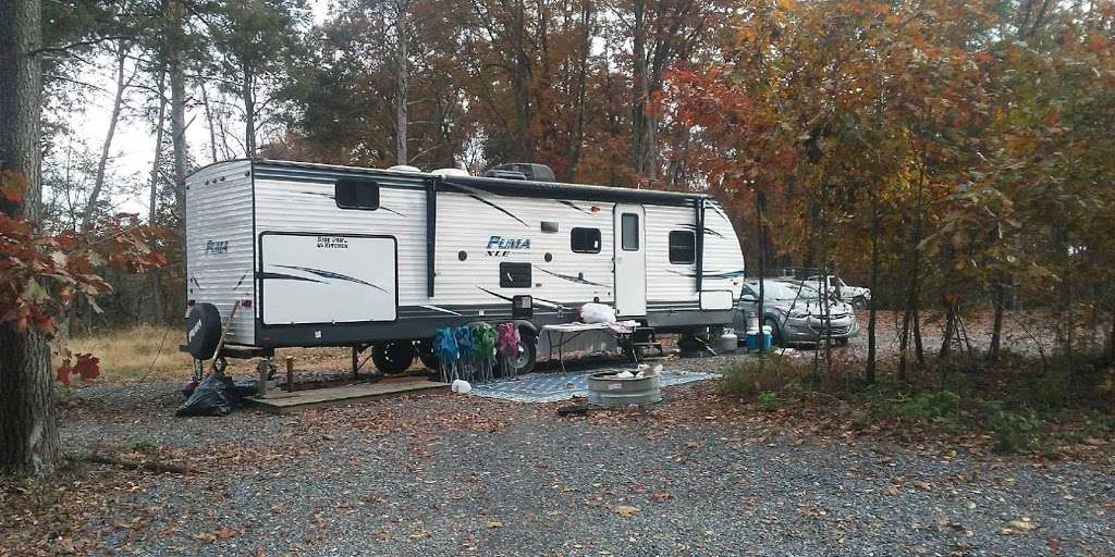 Silverville RV Park All Year Rental | 1980 Strobridge Rd, Martinsburg, WV 25405, USA | Phone: (304) 671-0684