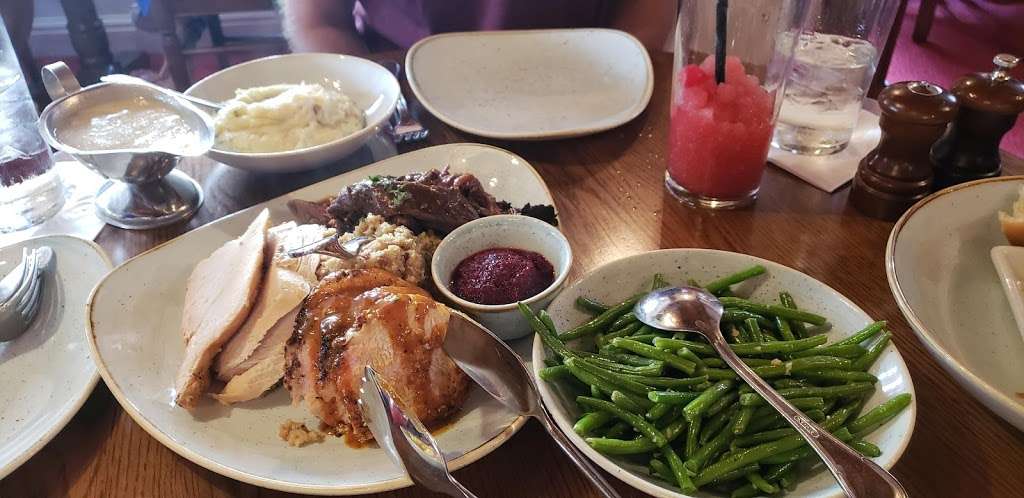 Liberty Tree Tavern | 4600 World Dr, Orlando, FL 32836, USA | Phone: (407) 939-3463