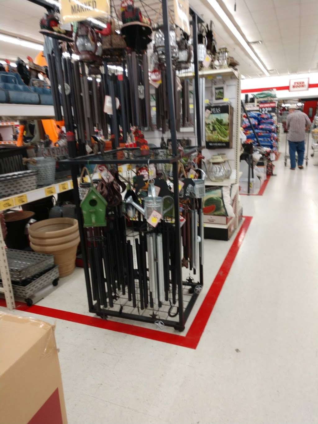 Tractor Supply Co. | 129 North Perry Rd, Plainfield, IN 46168, USA | Phone: (317) 839-4792
