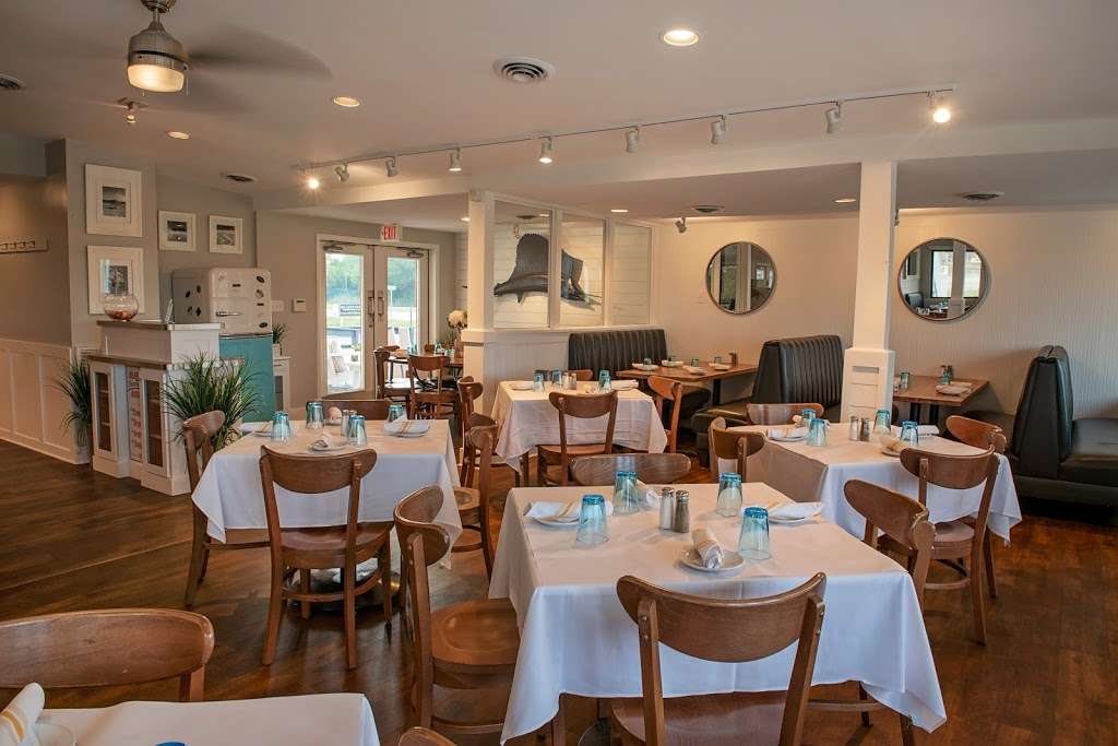 Bluecoast Seafood Grill and Raw Bar | 30904 Coastal Hwy, Bethany Beach, DE 19930, USA | Phone: (302) 539-7111